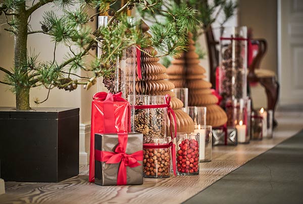 oppyntning-slot-gran-noedder